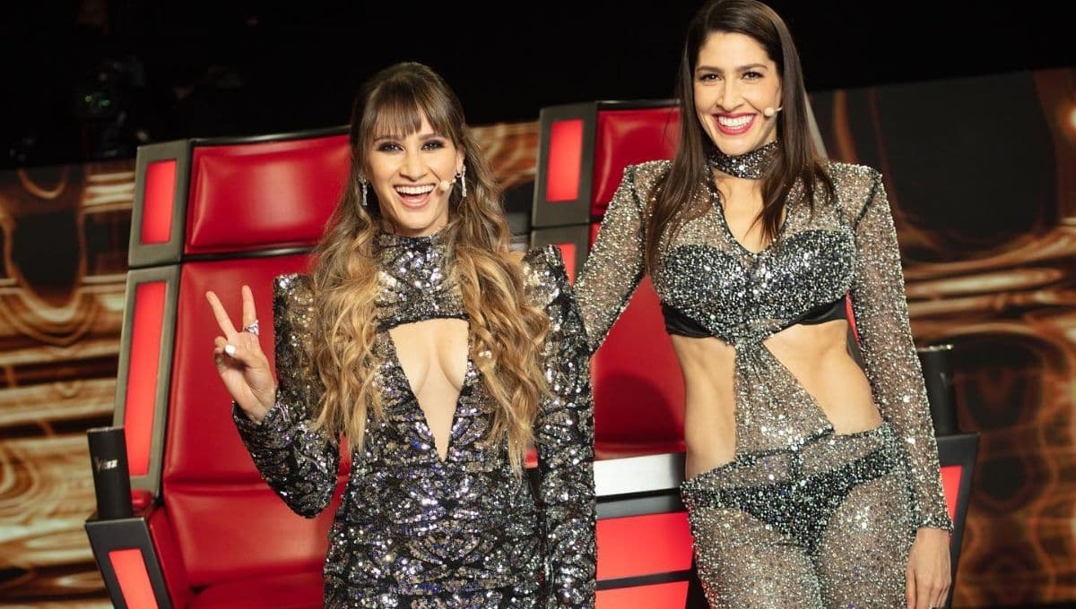Ashley, de Ha Ash, sufre accidente sobre el escenario y su hermana la ayuda (VIDEO)
