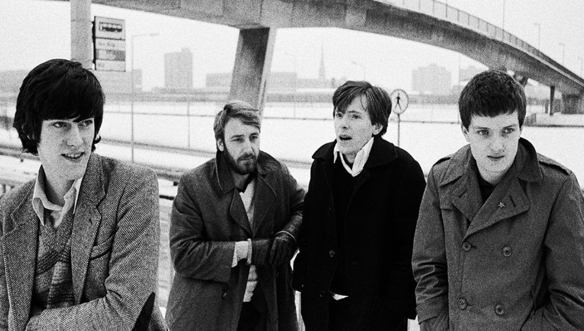 Joy Division: la historia detrás de ‘Love Will Tear Us Apart’, la insignia de los pioneros del post punk