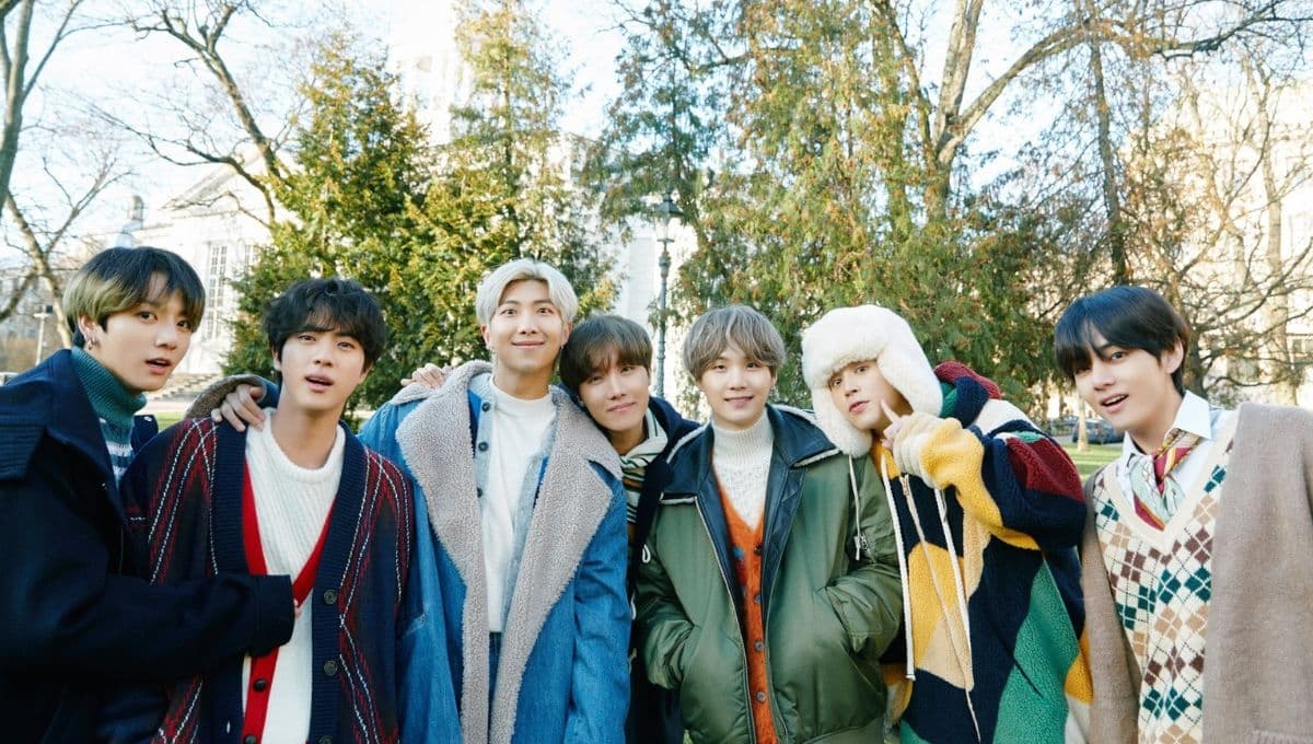 5 canciones de BTS que debes escuchar en tu cena de navidad 2023