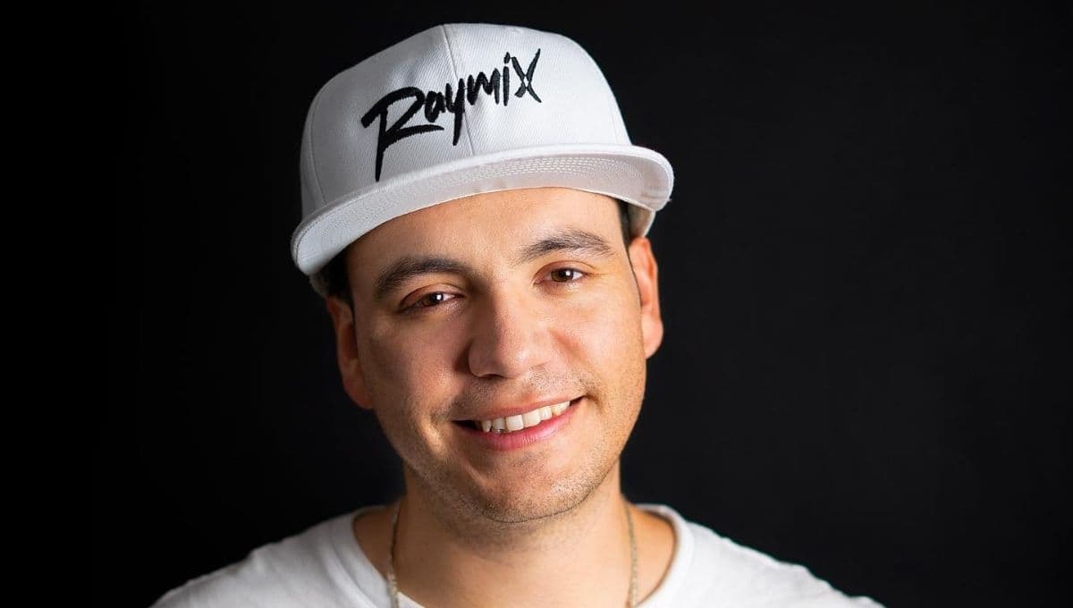 Raymix presenta, en ENTREVISTA, los obstáculos de la fusión y de la comunidad LGBT+ en la música popular