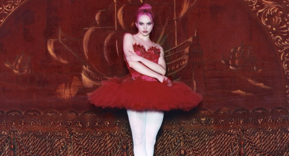 'Red Bottoms' de ADÉLA